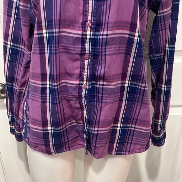 Kuhl women’s purple plaid cotton button down top size Large - Picture 4 of 10